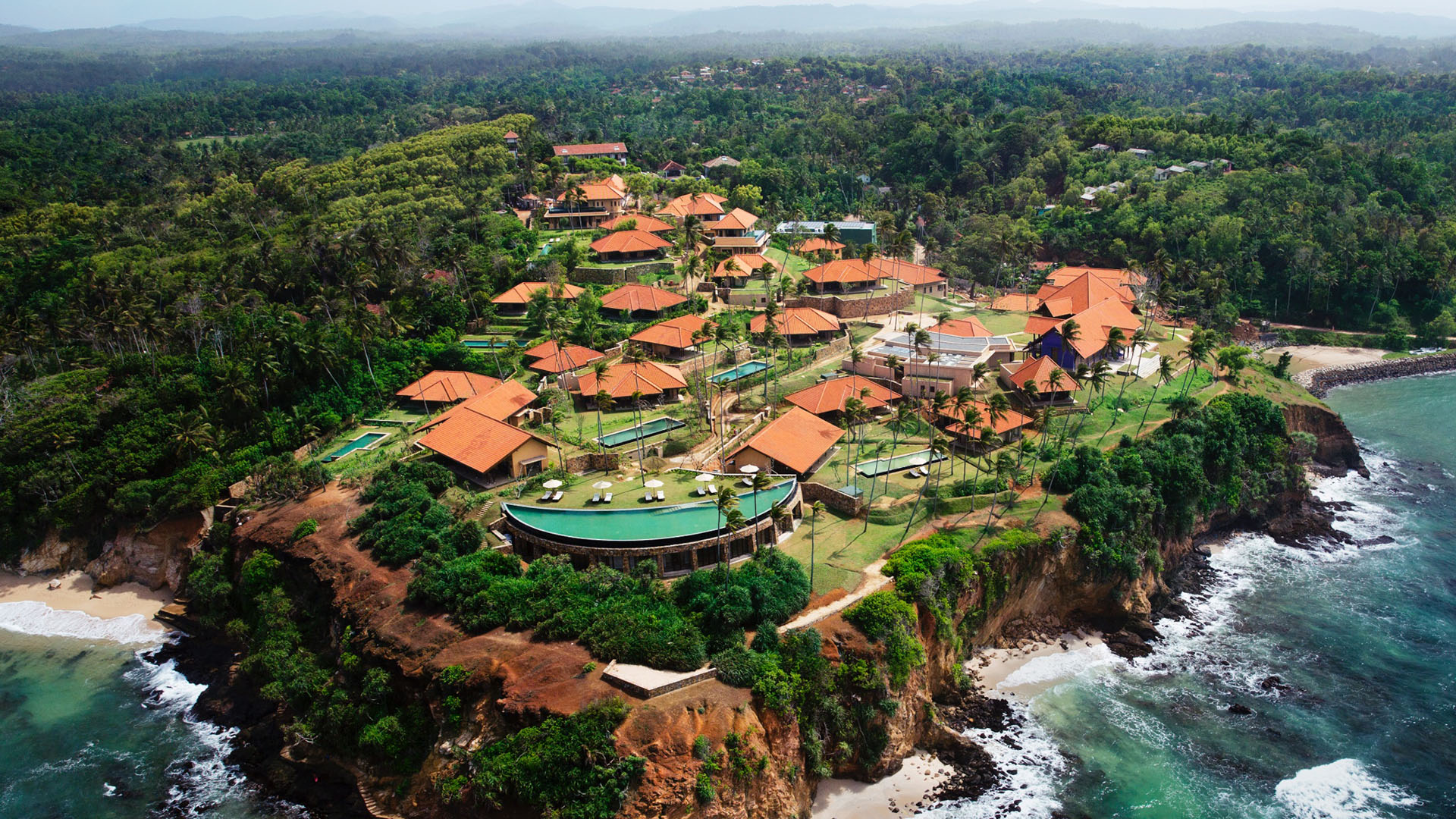 Infinity pool overlooking ocean at Cape Weligama resort